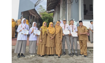 Siswa/Siswi SMA Negeri 2 Bukittinggi Pada Kejuaraan Padang Open Karate Tournament INKANAS